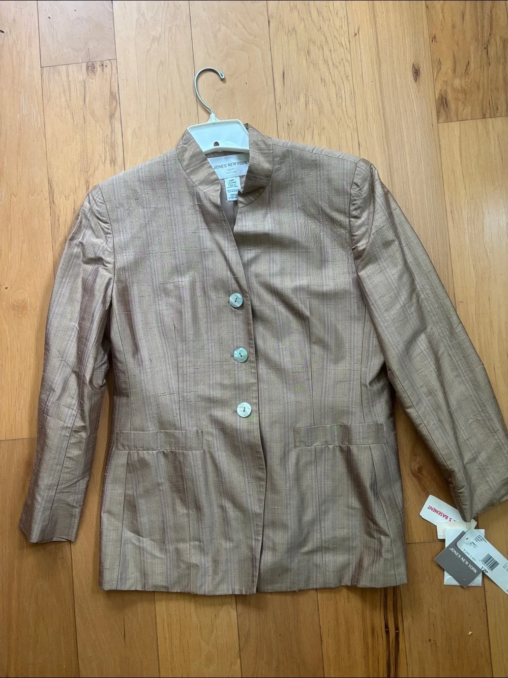 Vintage Jones New York tan/ brown silk suit size 12 petite. NWT